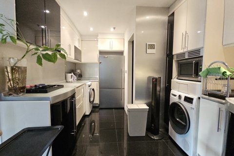 Condo à Pathum Wan, Bangkok, Thaïlande, 3 chambres № 201199 - photo 22