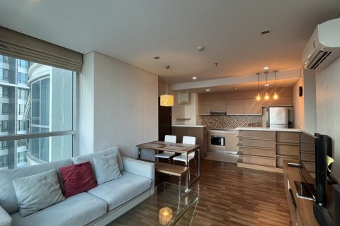 Condo in Watthana, Bangkok, Thailand, 2 bedrooms № 201197 - photo 12
