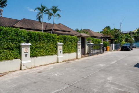 Villa in Rawai, Thailand 3 bedrooms № 202454 - photo 5