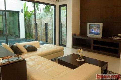 House in Phuket, Thailand 3 bedrooms № 202451 - photo 4