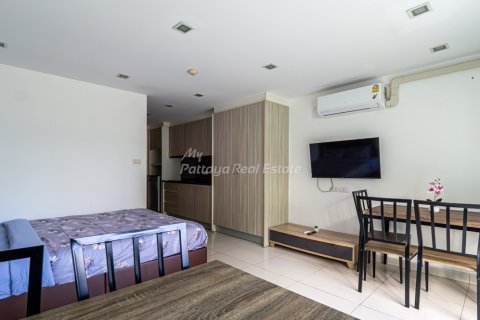 Studio dans le Condo à Pattaya, Thaïlande  № 205060 - photo 6