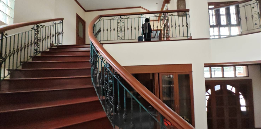 บ้านในกรุงเทพฯ, ประเทศไทย 4 ห้องนอน № 189092