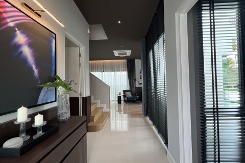 House in Sai Mai, Bangkok, Thailand 3 bedrooms № 163487 - photo 3
