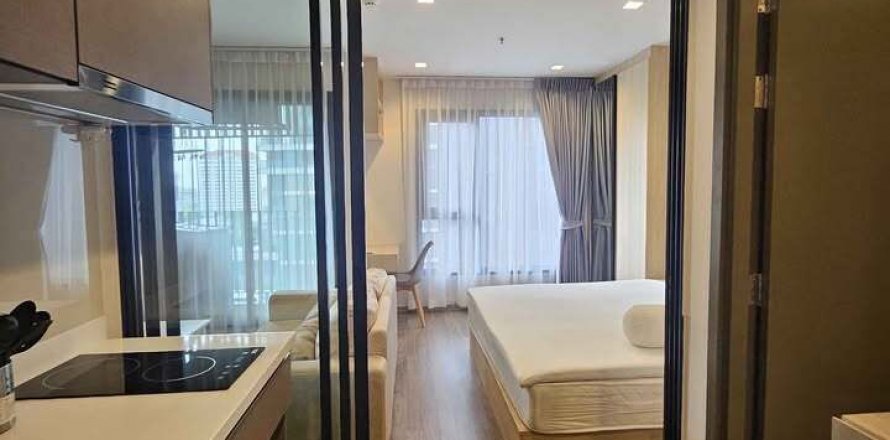 Studio in the Condo in Chatuchak, Bangkok, Thailand  № 141705