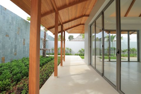 Villa in Phuket, Thailand 4 bedrooms № 140690 - photo 8