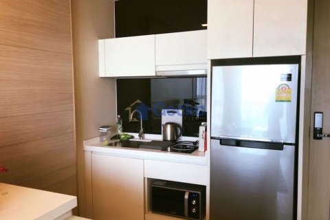 Condo in Pattaya, Thailand, 1 bedroom  № 196777 - photo 2
