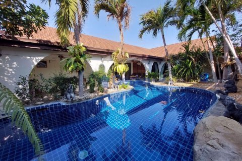 Maison à Pattaya, Thaïlande 4 chambres № 196776