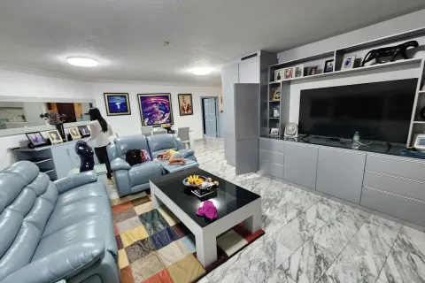 Condominio de 2 dormitorios en Pattaya, Tailandia № 211730 - foto 15