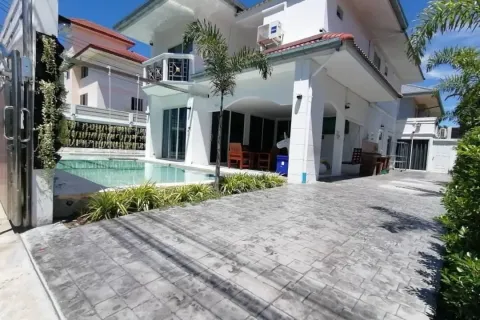Casa de 7 dormitorios en Jomtien Beach, Pattaya, Tailandia № 211732 - foto 16