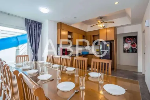 Casa de 7 dormitorios en Jomtien Beach, Pattaya, Tailandia № 211732 - foto 5