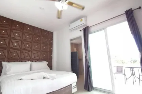 Casa de 7 dormitorios en Jomtien Beach, Pattaya, Tailandia № 211732 - foto 27