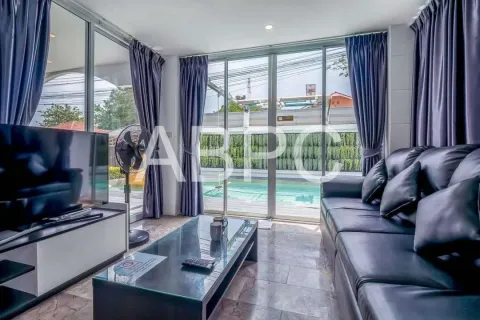 Casa de 7 dormitorios en Jomtien Beach, Pattaya, Tailandia № 211732 - foto 6