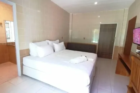 Casa de 7 dormitorios en Jomtien Beach, Pattaya, Tailandia № 211732 - foto 22