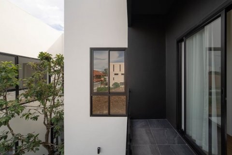 Вилла в Ханг Донге, Таиланд с 5 спальнями  № 140350 - фото 4