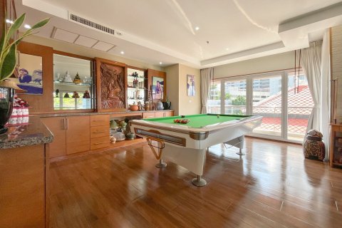 Condo in Pattaya, Thailand, 2 bedrooms  № 140345 - photo 13