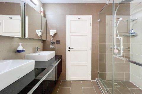 Condo in Pattaya, Thailand, 2 bedrooms  № 140345 - photo 30