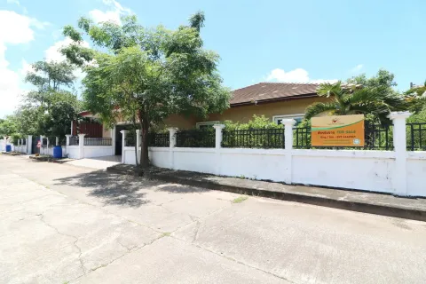 Maison à Udon Thani, Thaïlande 3 chambres № 137764