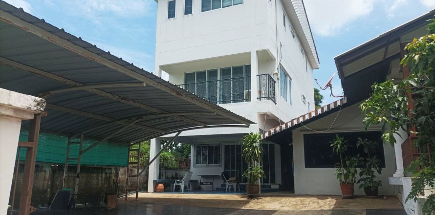 Дом в Ратхум Тхани, Таиланд с 9 спальнями  № 151320