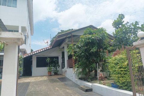 Дом в Ратхум Тхани, Таиланд с 9 спальнями  № 151320 - фото 2