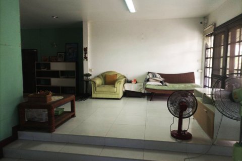 Дом в Ратхум Тхани, Таиланд с 9 спальнями  № 151320 - фото 8