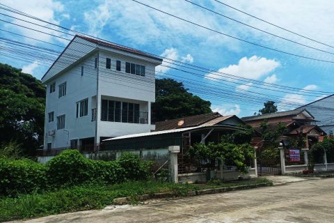 Дом в Ратхум Тхани, Таиланд с 9 спальнями  № 151320 - фото 3