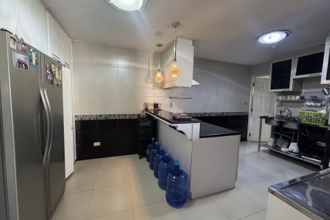 Квартира в Ян Наве, Бангкок, Таиланд с 5 спальнями № 151322 - фото 8