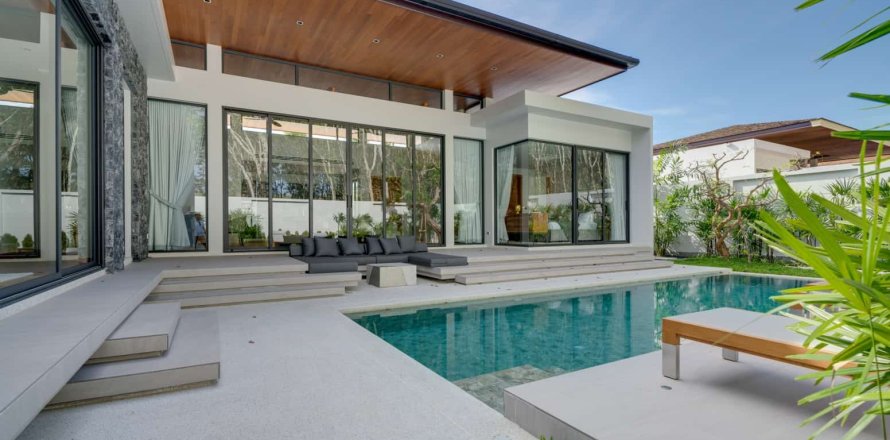 Villa in Bang Tao, Thailand 3 bedrooms № 166728