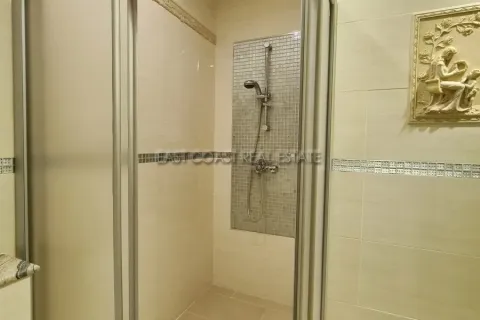 Condominio de 2 dormitorios en Jomtien Beach, Pattaya, Tailandia № 213014 - foto 27