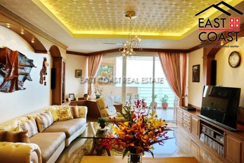 Condominio de 2 dormitorios en Jomtien Beach, Pattaya, Tailandia № 213014 - foto 2