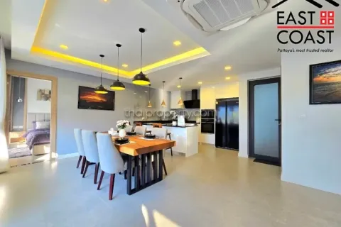 Casa de 4 dormitorios en Pattaya, Tailandia № 213016 - foto 13