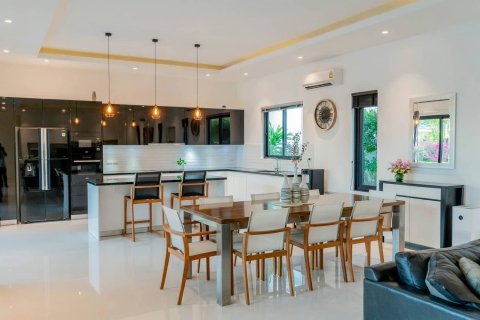 Villa in Cha-am, Thailand 4 bedrooms № 146231 - photo 22