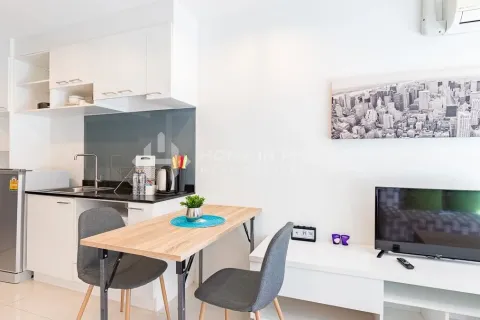 Condo in Phuket, Thailand, 1 bedroom  № 176576 - photo 17