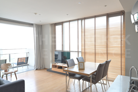 Condo in Bangkok, Thailand, 2 bedrooms  № 188191