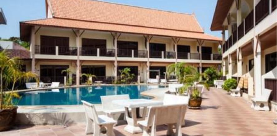 Villa in Pattaya, Thailand 40 bedrooms № 192893