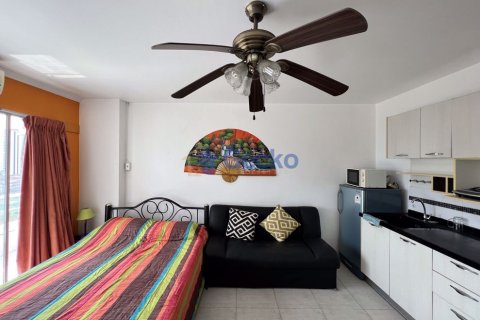 Estudio en el condominio en Pattaya, Tailandia № 209403 - foto 7