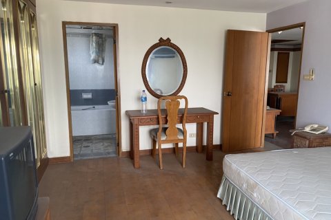 Кондоминиум с 2 спальнями в Бангкоке, Таиланд № 143521 - фото 8