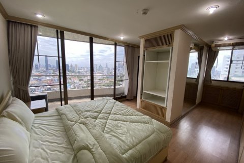 Condo in Bangkok, Thailand, 2 bedrooms  № 143526 - photo 10