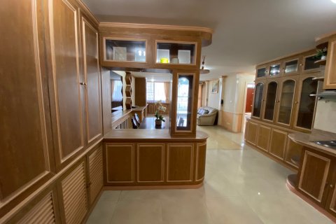 Condo à Bangkok, Thaïlande, 2 chambres  № 143527 - photo 4