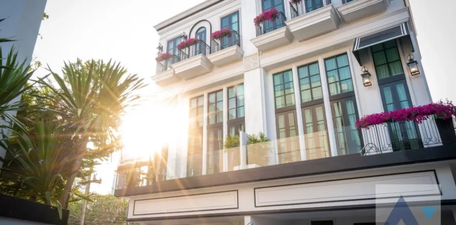 Haus in Watthana, Bangkok, Thailand 4 Schlafzimmer № 214660