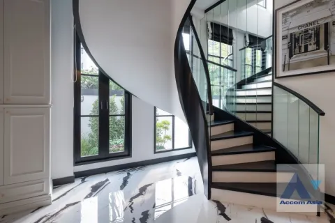 Haus in Watthana, Bangkok, Thailand 4 Schlafzimmer № 214660 - Foto 5