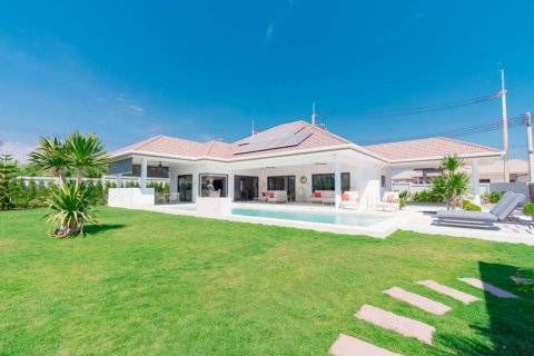 Villa in Hua Hin, Thailand 3 bedrooms № 162311 - photo 4