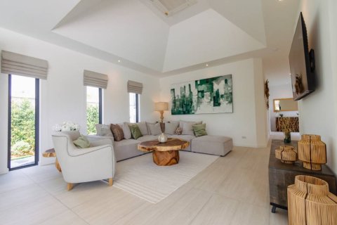 Villa in Hua Hin, Thailand 3 bedrooms № 162311 - photo 7