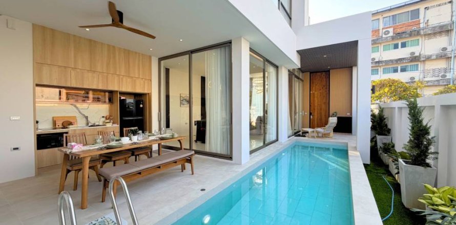 Вилла в Паттайе, Таиланд с 3 спальнями  № 162306