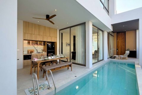 Villa in Pattaya, Thailand 4 bedrooms № 162308 - photo 4