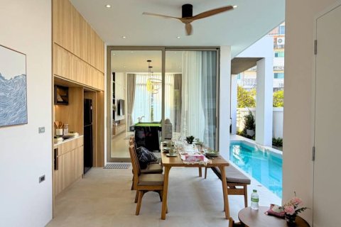 Villa in Pattaya, Thailand 4 bedrooms № 162307 - photo 9