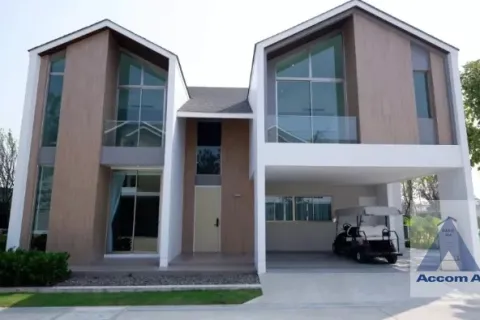 Casa de 4 dormitorios en Samut Prakan, Tailandia № 218939