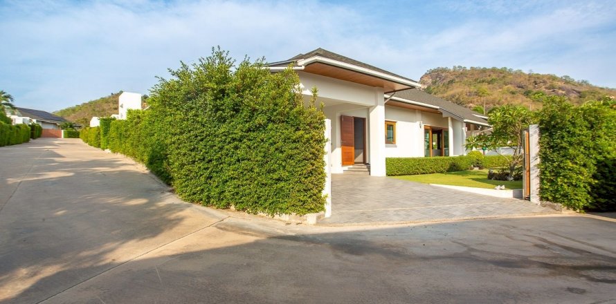 Villa à Hua Hin, Thaïlande 3 chambres № 141712