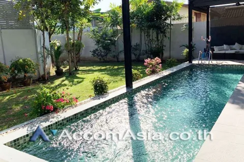 House in Watthana, Bangkok, Thailand 5 bedrooms № 214998