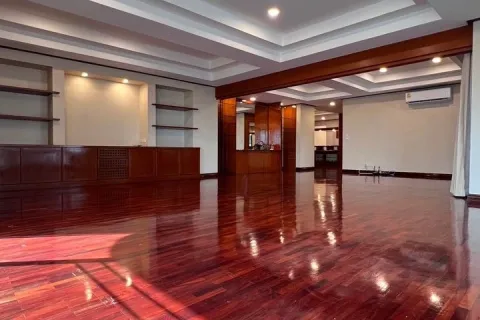 Condo in Watthana, Bangkok, Thailand, 4 bedrooms № 214996