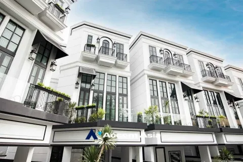 House in Watthana, Bangkok, Thailand 4 bedrooms № 217004